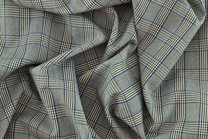 Tessuto ingualcibile a quadri in tinto filo