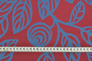 Jacquard bordeaux a foglie azzurre