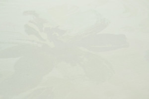 Rasatello di cotone panna a fiori tono su tono