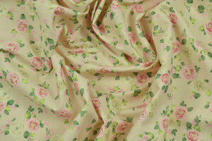 Cotone fiammato rosa pallido a roselline