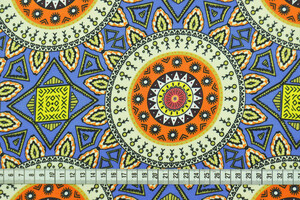 Raso leggero di viscosa stampa geometrica etnica