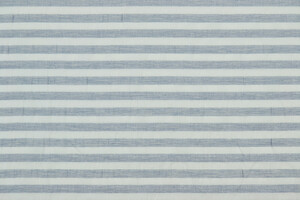 Cotone effetto stropicciato bianco a righe azzurro chiaro