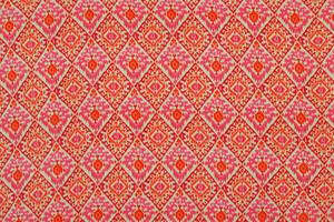 Viscosa fantasia orientale a losanghe fucsia arancio