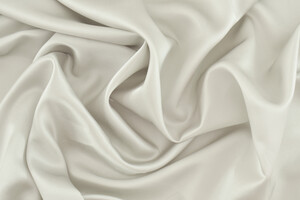 Raso in seta e viscosa grigio perla