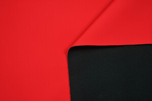 Tessuto accoppiato 2mm idrorepellente rosso/pile nero