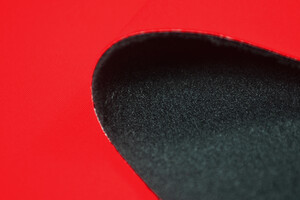 Tessuto accoppiato 2mm idrorepellente rosso/pile nero