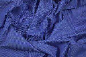 Popeline puro cotone a righe bianche e blu