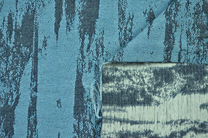 Tessuto jacquard trama grossa striato celeste e grigio