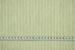 Puro lino beige a righe bianche in tinto filo