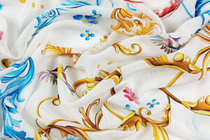 Crêpe de Chine 100% seta Fantasia Barocca "Volute e Uccellini