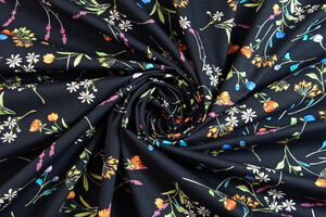 Rasatello di cotone con fantasia floreale
